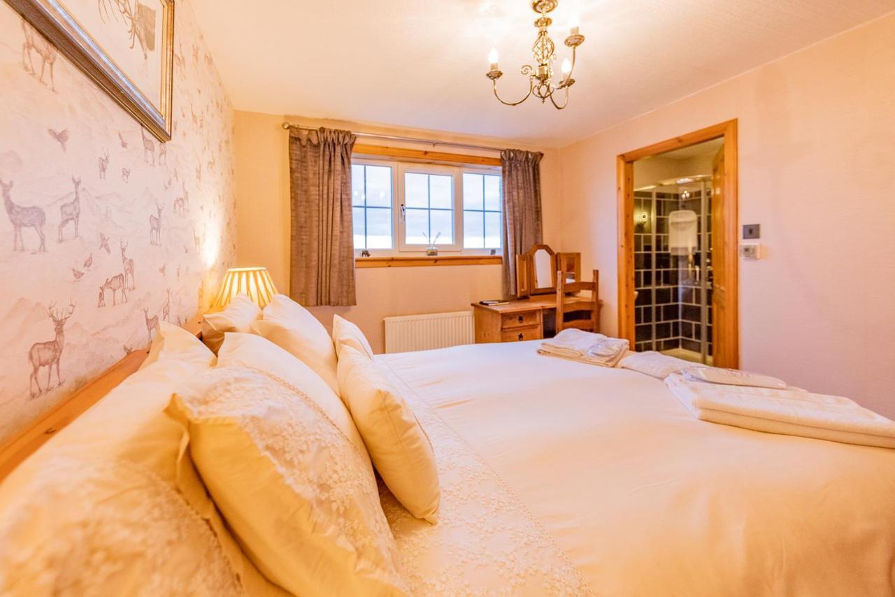 Benview Bed And Breakfast & Luxury Lodge, Isle Of North Uist Paible Exterior photo
