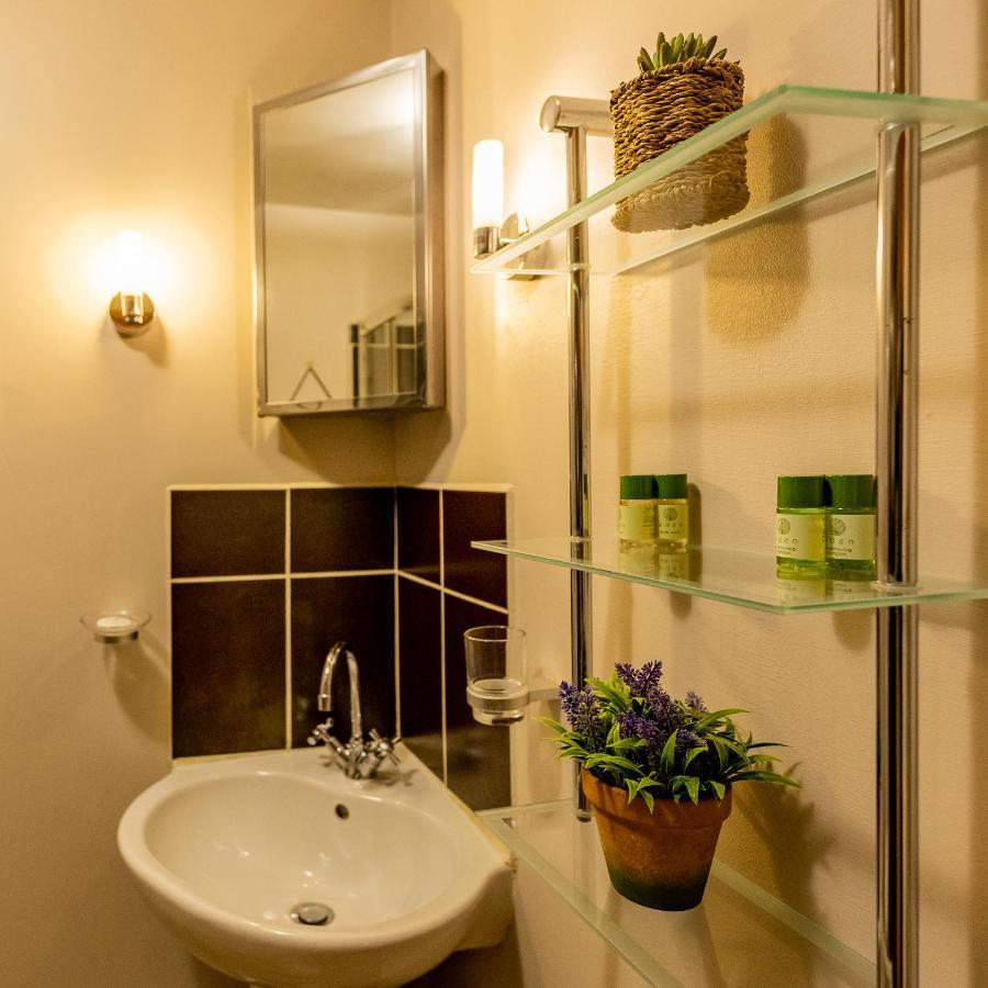 Benview Bed And Breakfast & Luxury Lodge, Isle Of North Uist Paible Exterior photo
