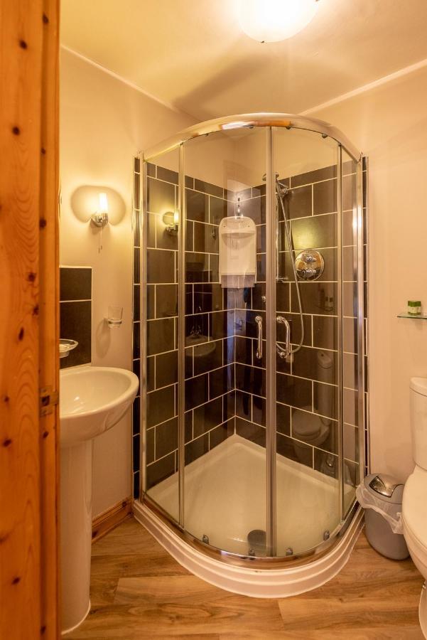 Benview Bed And Breakfast & Luxury Lodge, Isle Of North Uist Paible Exterior photo