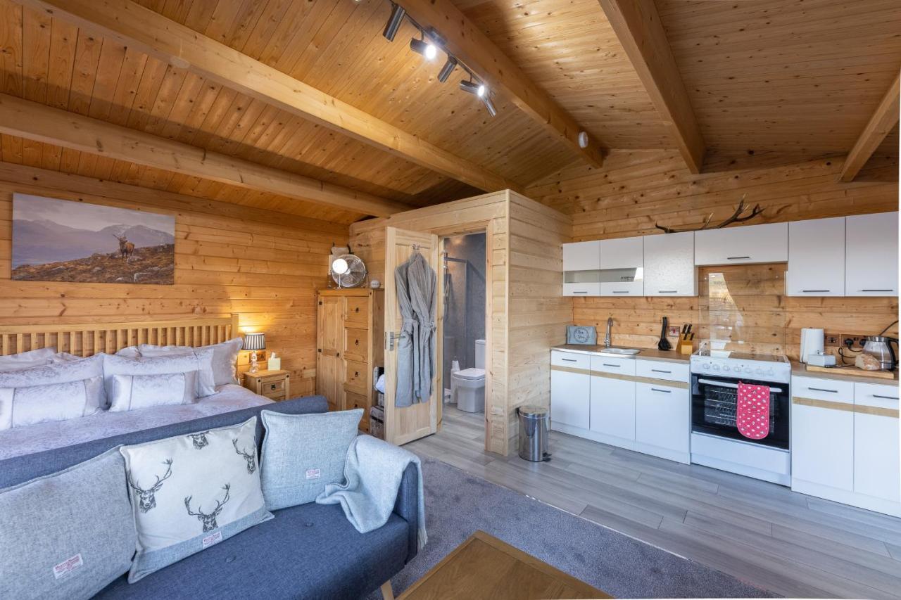 Benview Bed And Breakfast & Luxury Lodge, Isle Of North Uist Paible Exterior photo